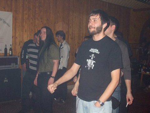 072